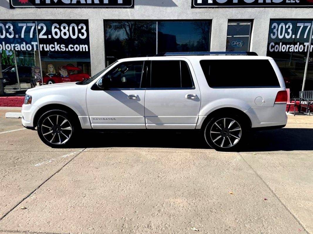 2017 Lincoln Navigator Reserve — SUV — 173,211 mi — Longmont, CO