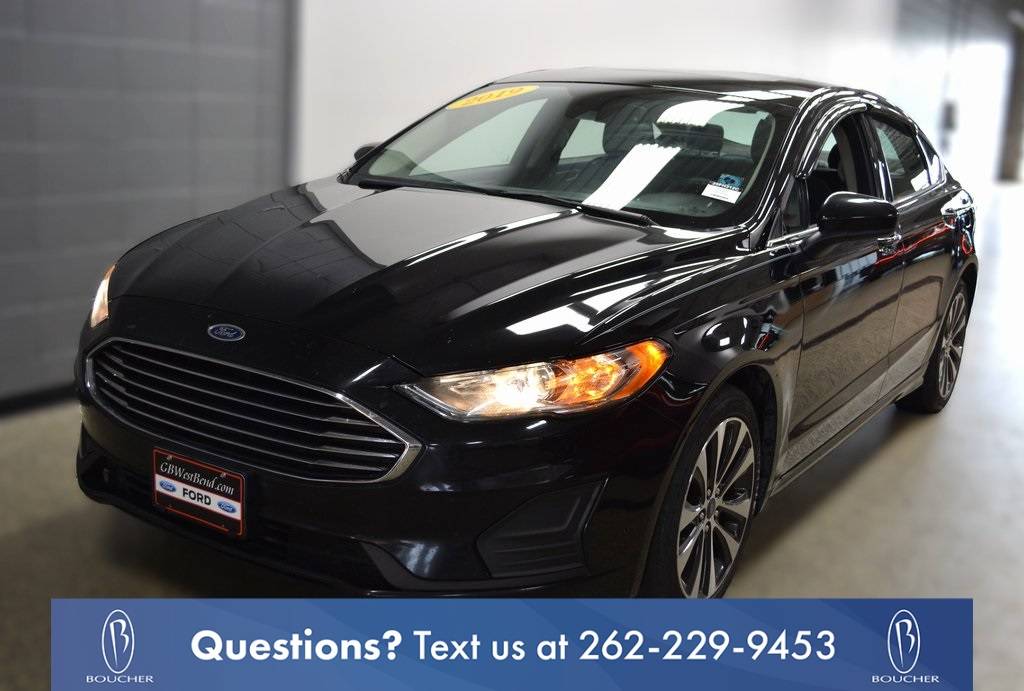 2019 Ford Fusion SE — Sedan — 117,514 mi — West Bend, WI