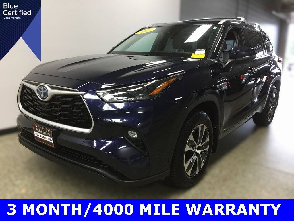 2022 Toyota Highlander Hybrid XLE — SUV — 75,241 mi — West Bend, WI