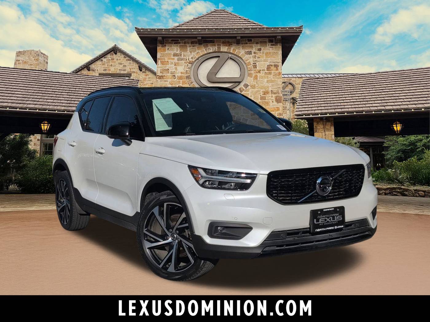 2022 Volvo XC40 R-Design — SUV — 45,651 mi — San Antonio, TX