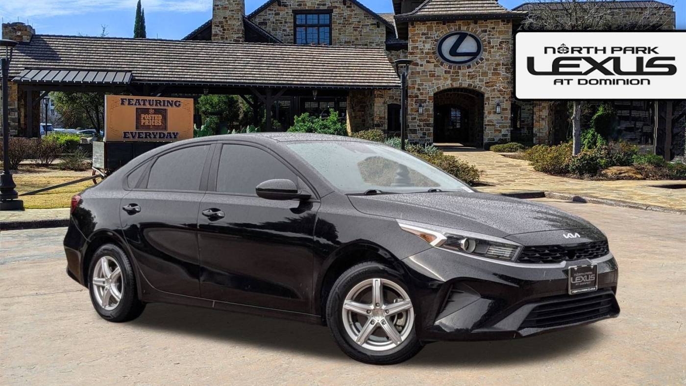 2022 Kia Forte FE
