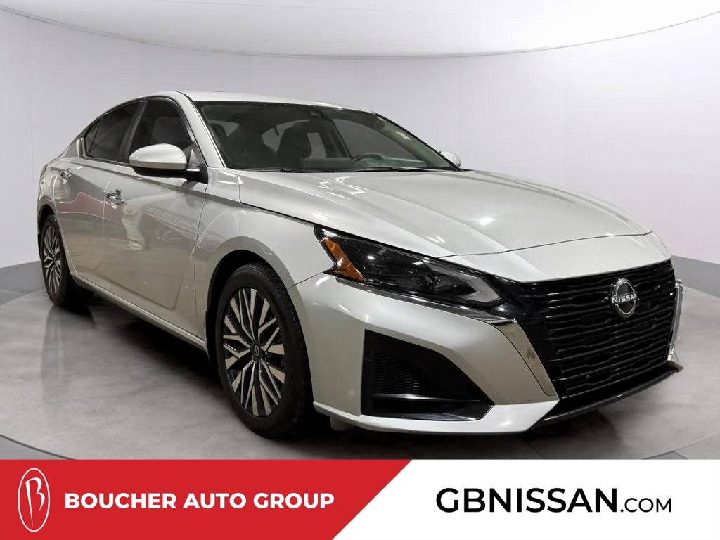 2023 Nissan Altima SV — Sedan — 46,624 mi — Greenfield, WI