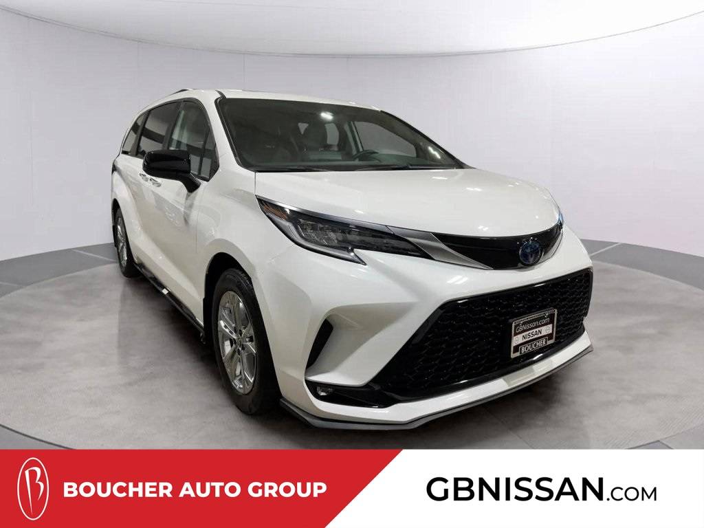 2022 Toyota Sienna Limited — Minivan — 41,202 mi — Greenfield, WI
