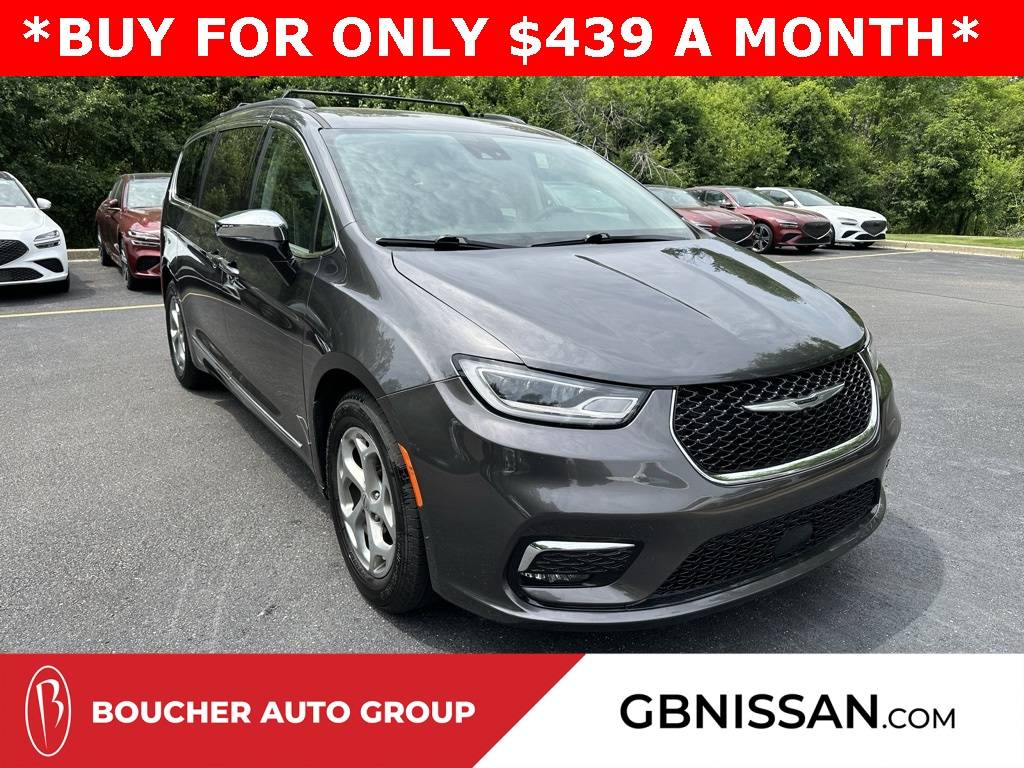 2023 Chrysler Pacifica Limited — Minivan — 50,058 mi — Greenfield, WI