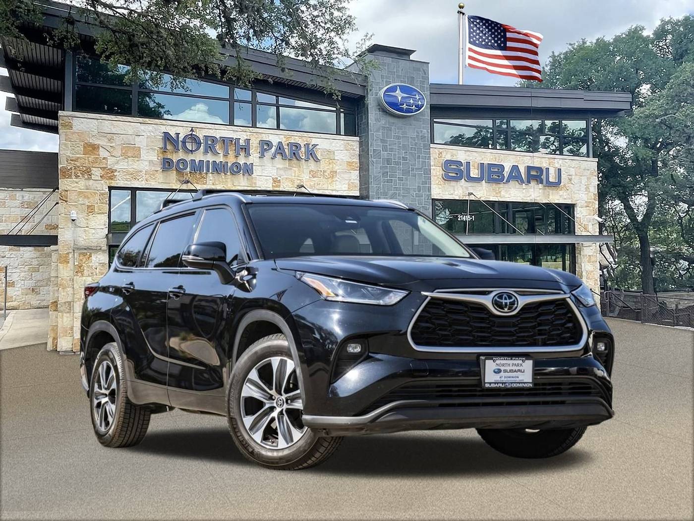 2021 Toyota Highlander XLE — SUV — 69,140 mi — San Antonio, TX
