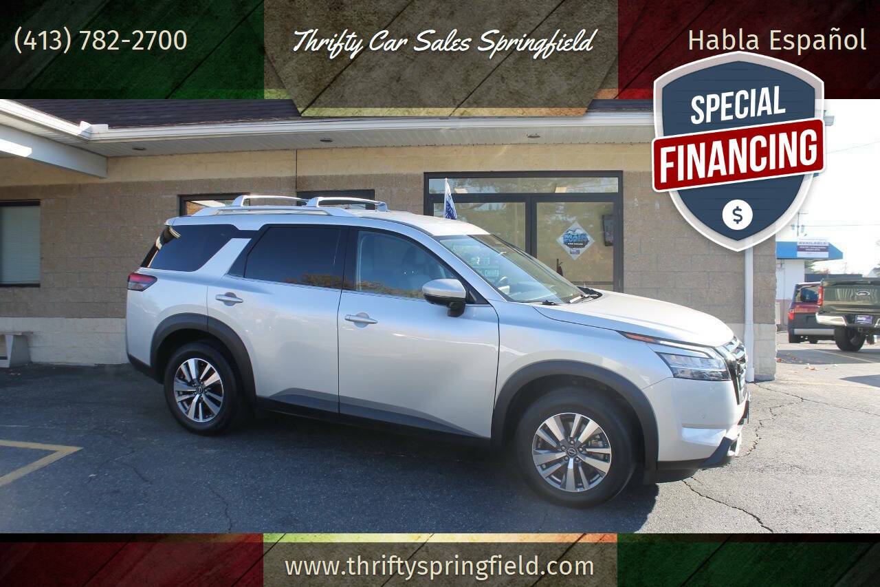 2023 Nissan Pathfinder SL