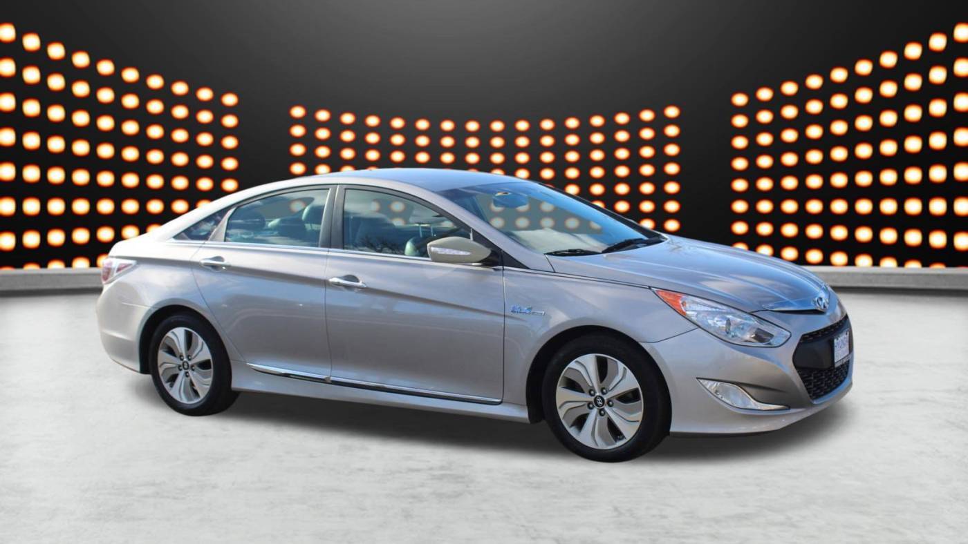 2016 Hyundai Sonata Hybrid Limited — Sedan — 106,171 mi — Chantilly, VA