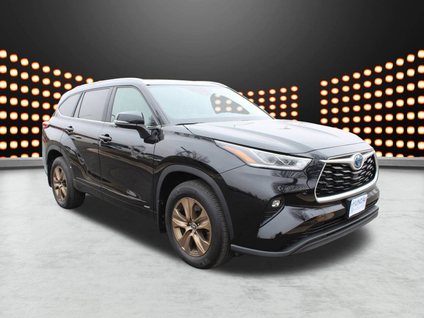 2023 Toyota Highlander Hybrid Bronze Edition — SUV — 31,360 mi — Chantilly, VA