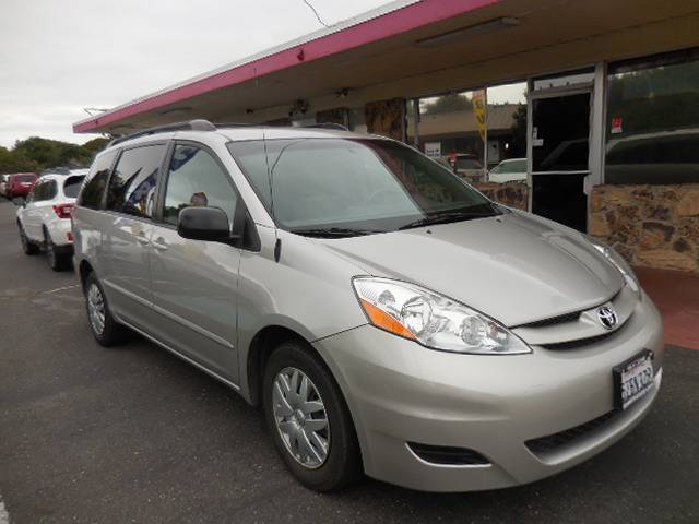 2007 Toyota Sienna LE — Minivan — 112,715 mi — Fremont, CA