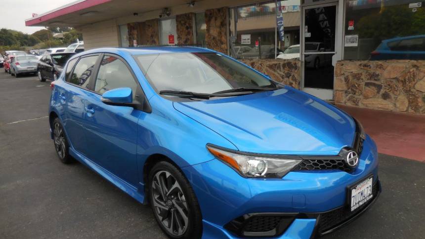 2016 Scion iM Base — Hatchback — 10,960 mi — Fremont, CA