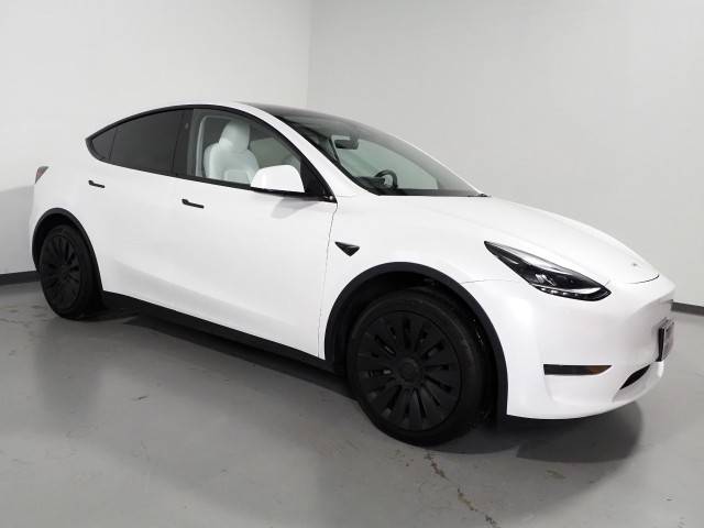 2025 Tesla Model Y Long Range — SUV — 4,507 mi — Round Rock, TX