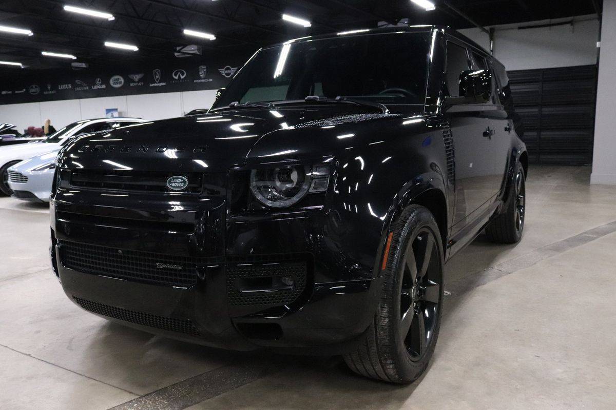 2023 Land Rover Defender X-Dynamic SE — SUV — 22,564 mi — Tampa, FL
