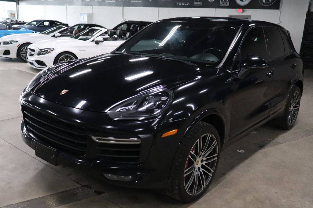2017 Porsche Cayenne Turbo