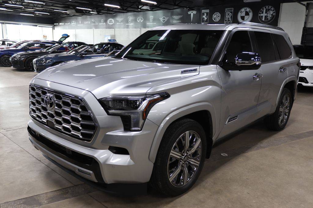 2025 Toyota Sequoia SR5 — SUV — 1,268 mi — Tampa, FL