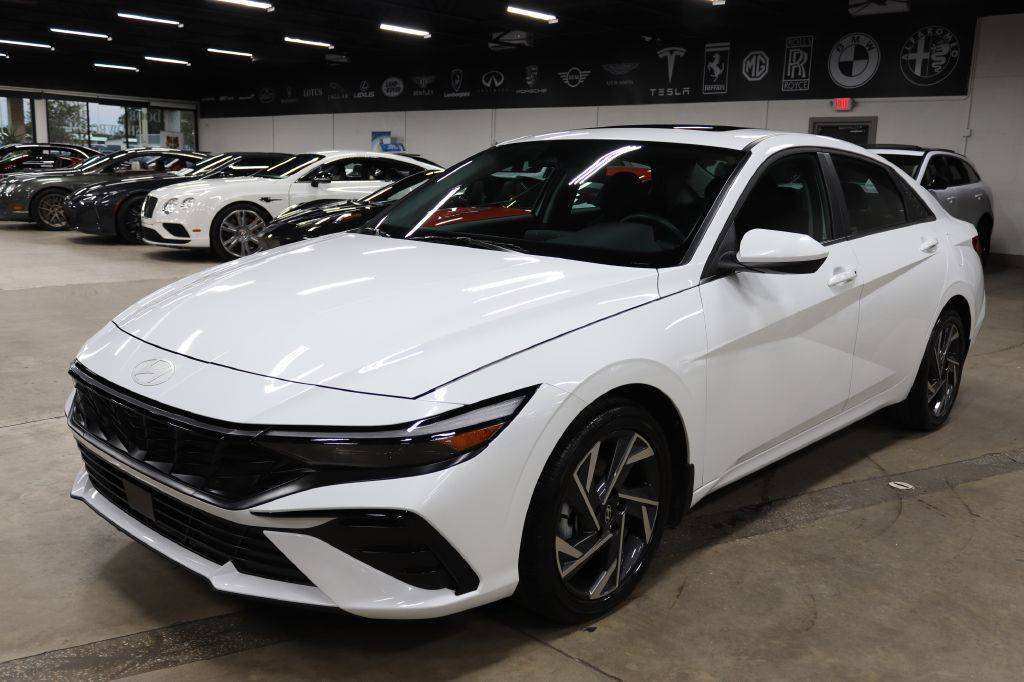 2025 Hyundai Elantra SEL Convenience — Sedan — 8,363 mi — Tampa, FL