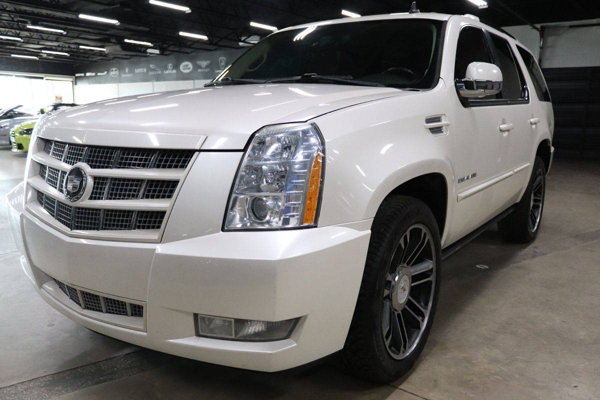 2012 Cadillac Escalade Premium — SUV — 120,221 mi — Tampa, FL