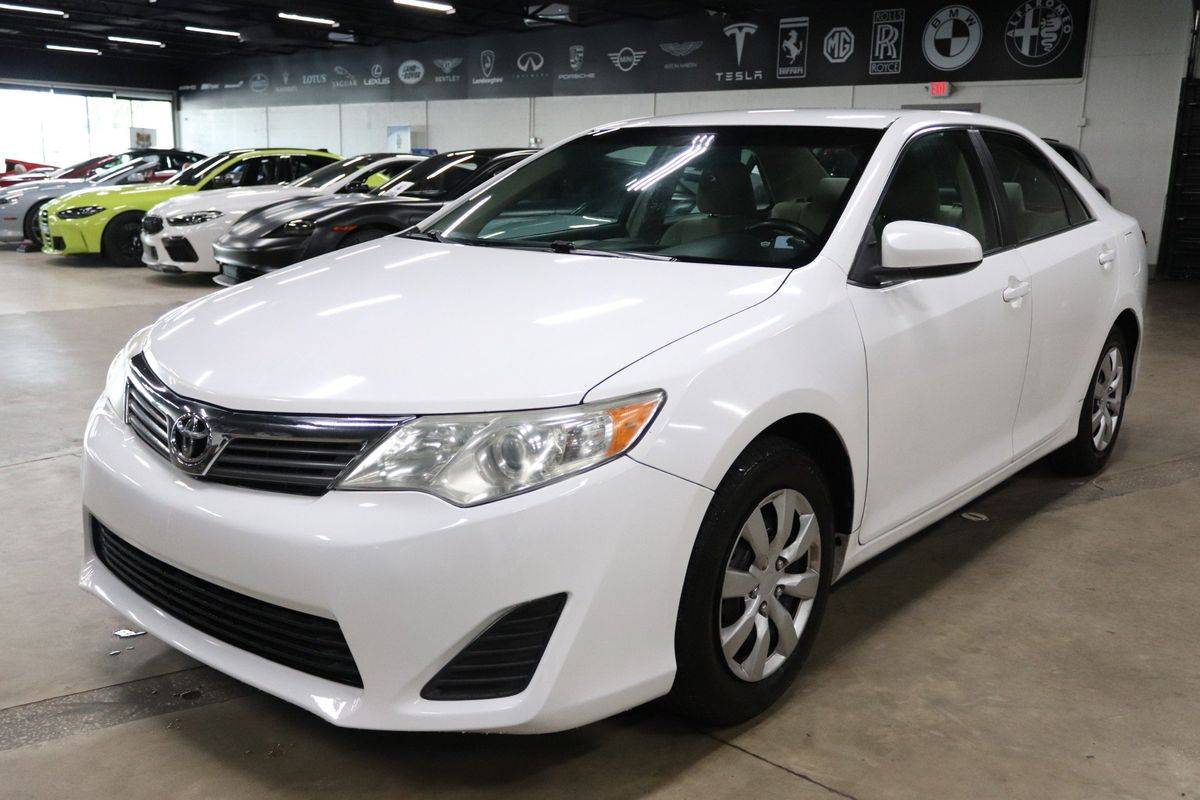 2014 Toyota Camry L — Sedan — 152,210 mi — Tampa, FL
