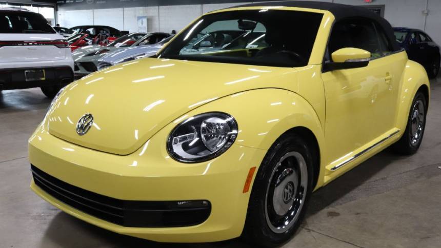 2013 Volkswagen Beetle 2.5 — Convertible — 26,811 mi — Tampa, FL