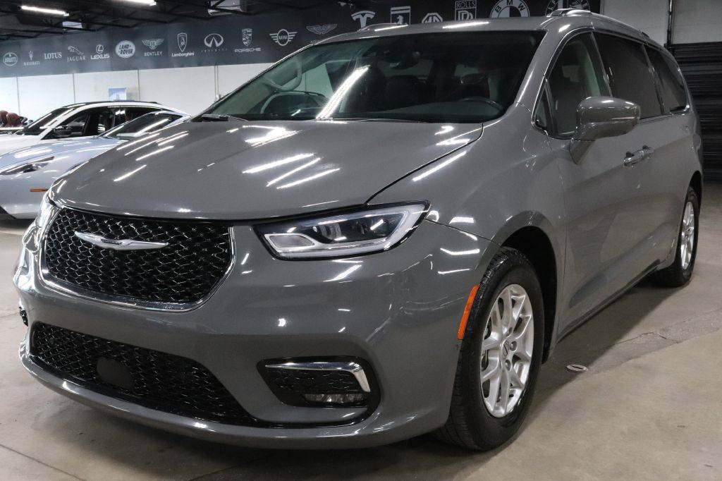 2022 Chrysler Pacifica Touring L — Minivan — 71,278 mi — Tampa, FL