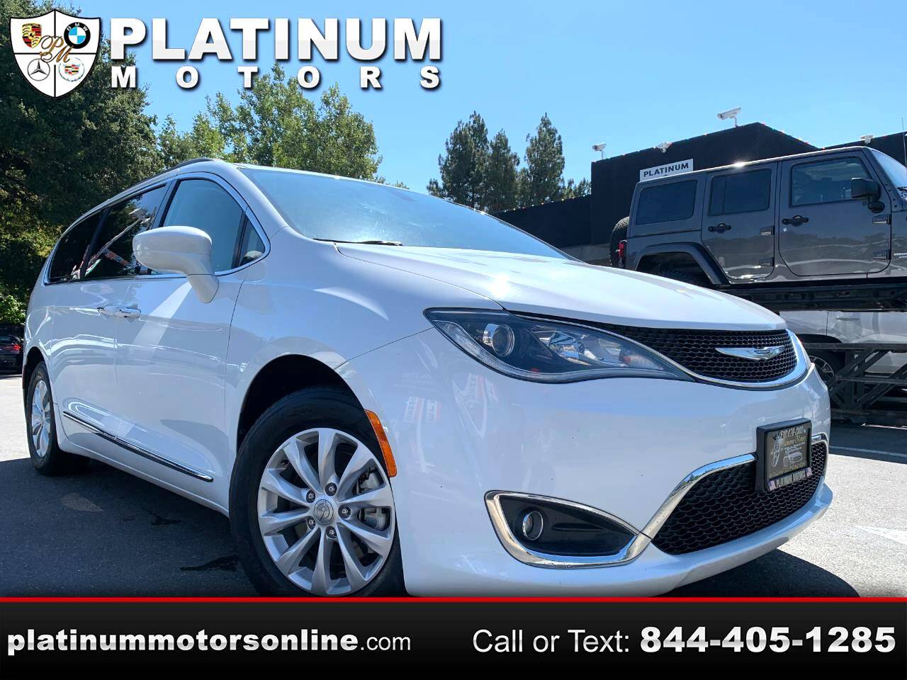 2017 Chrysler Pacifica Touring L — Minivan — 159,475 mi — San Leandro, CA