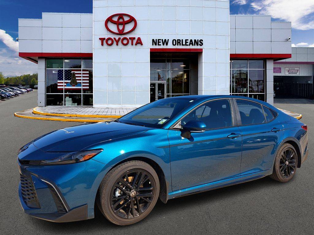 2025 Toyota Camry Hybrid SE — Sedan — 9,451 mi — New Orleans, LA