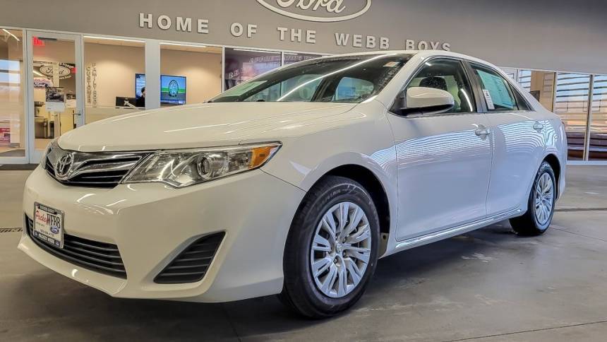2014 Toyota Camry L — Sedan — 107,829 mi — Downers Grove, IL