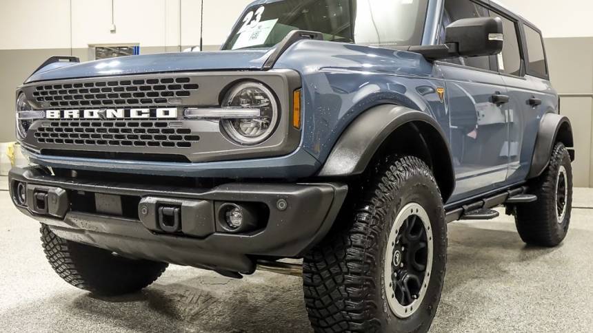 2023 Ford Bronco Badlands — SUV — 3,968 mi — Downers Grove, IL