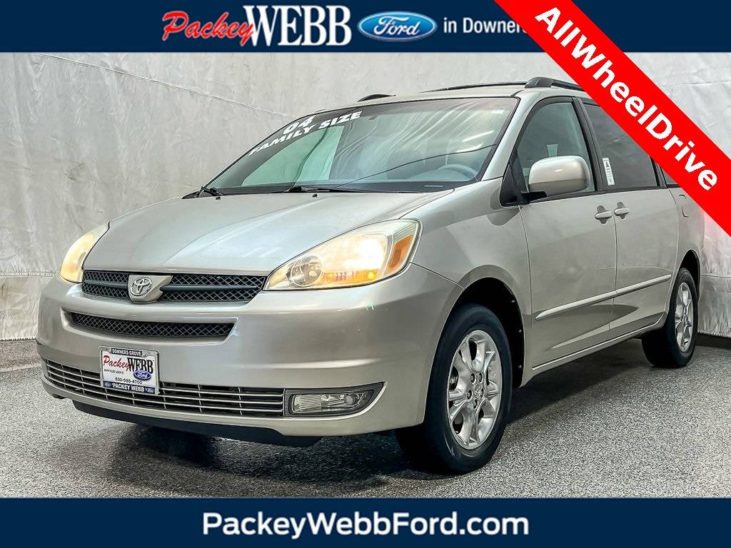 2004 Toyota Sienna XLE — Minivan — 101,477 mi — Downers Grove, IL