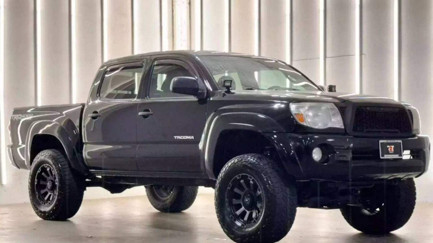 2011 Toyota Tacoma Base — Pickup Truck — 144,357 mi — Portland, OR