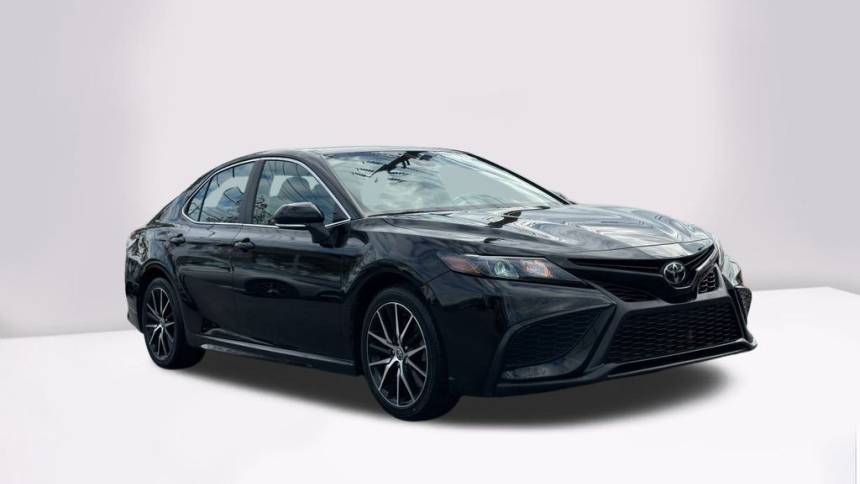 2022 Toyota Camry SE — Sedan — 61,988 mi — Rockville, MD