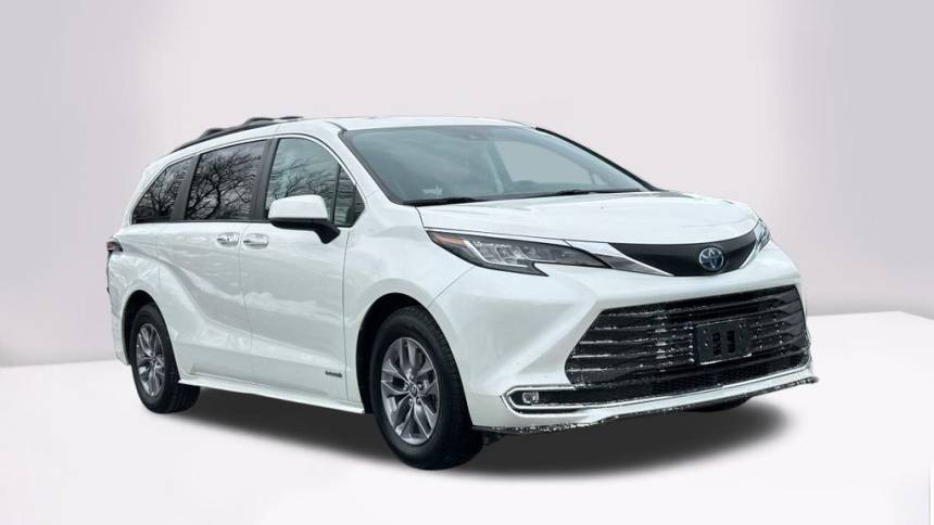 2021 Toyota Sienna XLE — Minivan — 77,519 mi — Rockville, MD
