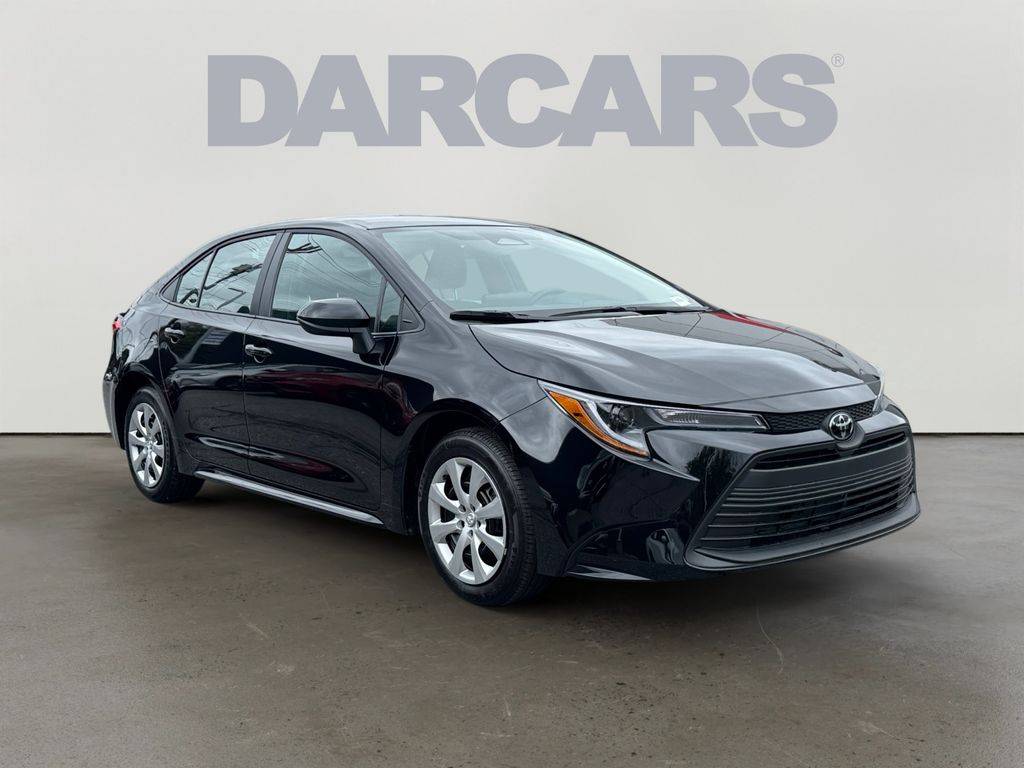 2025 Toyota Corolla LE — Sedan — 5 mi — Rockville, MD