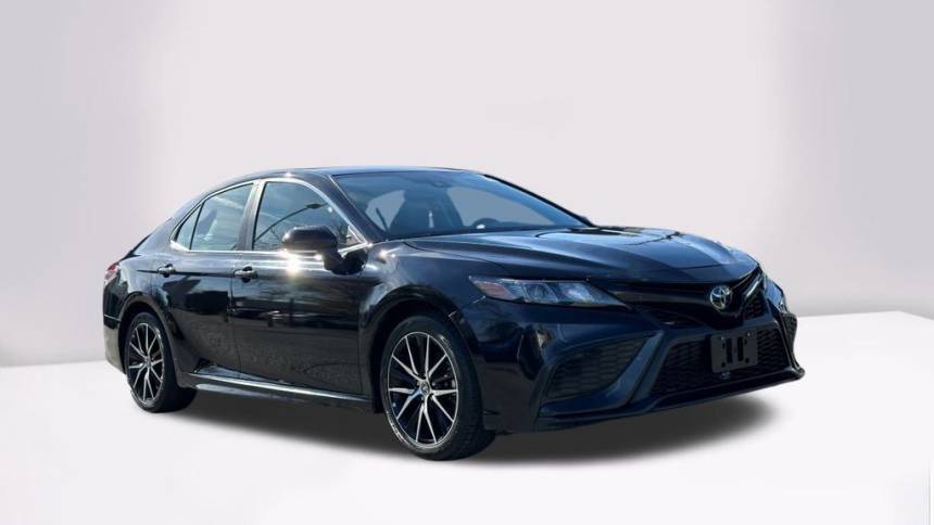2022 Toyota Camry SE — Sedan — 63,636 mi — Rockville, MD