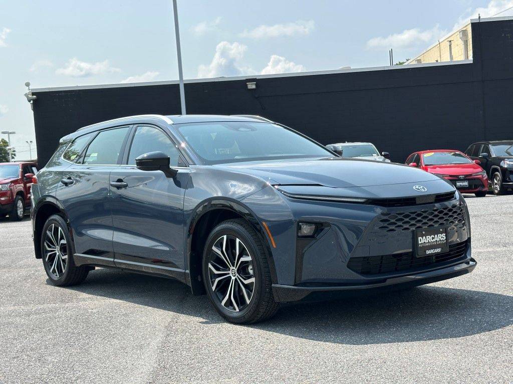 2025 Toyota Crown Signia XLE — SUV — 8,265 mi — Rockville, MD