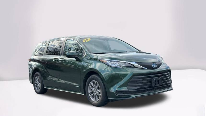 2021 Toyota Sienna LE — Minivan — 44,161 mi — Rockville, MD