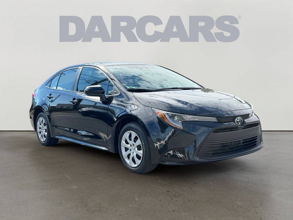 2025 Toyota Corolla LE — Sedan — 5 mi — Rockville, MD
