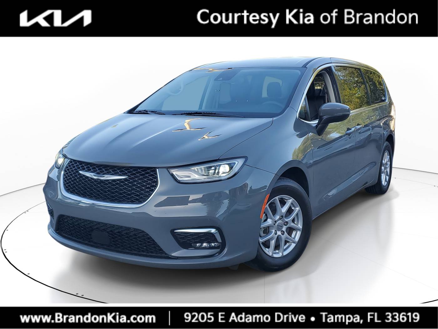 2023 Chrysler Pacifica Touring L — Minivan — 60,936 mi — Tampa, FL