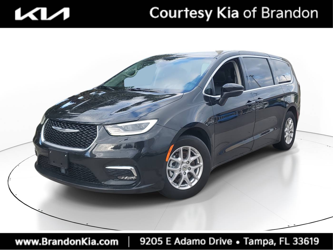 2023 Chrysler Pacifica Touring L — Minivan — 64,450 mi — Tampa, FL
