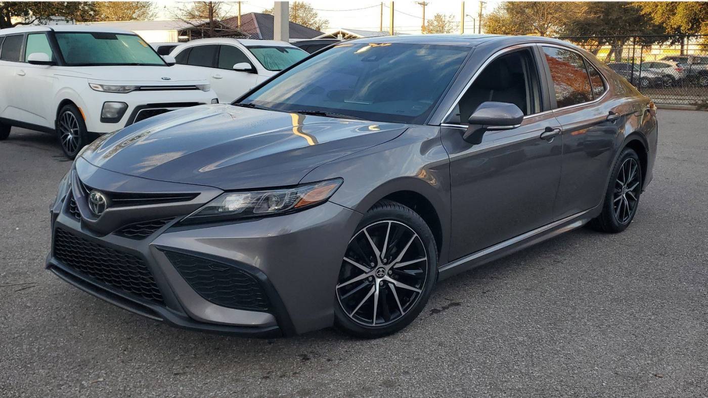 2021 Toyota Camry SE — Sedan — 56,141 mi — Tampa, FL
