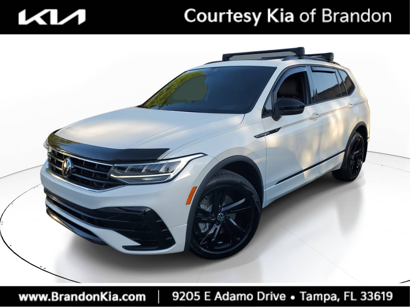 2023 Volkswagen Tiguan SE R-Line Black — SUV — 11,000 mi — Tampa, FL