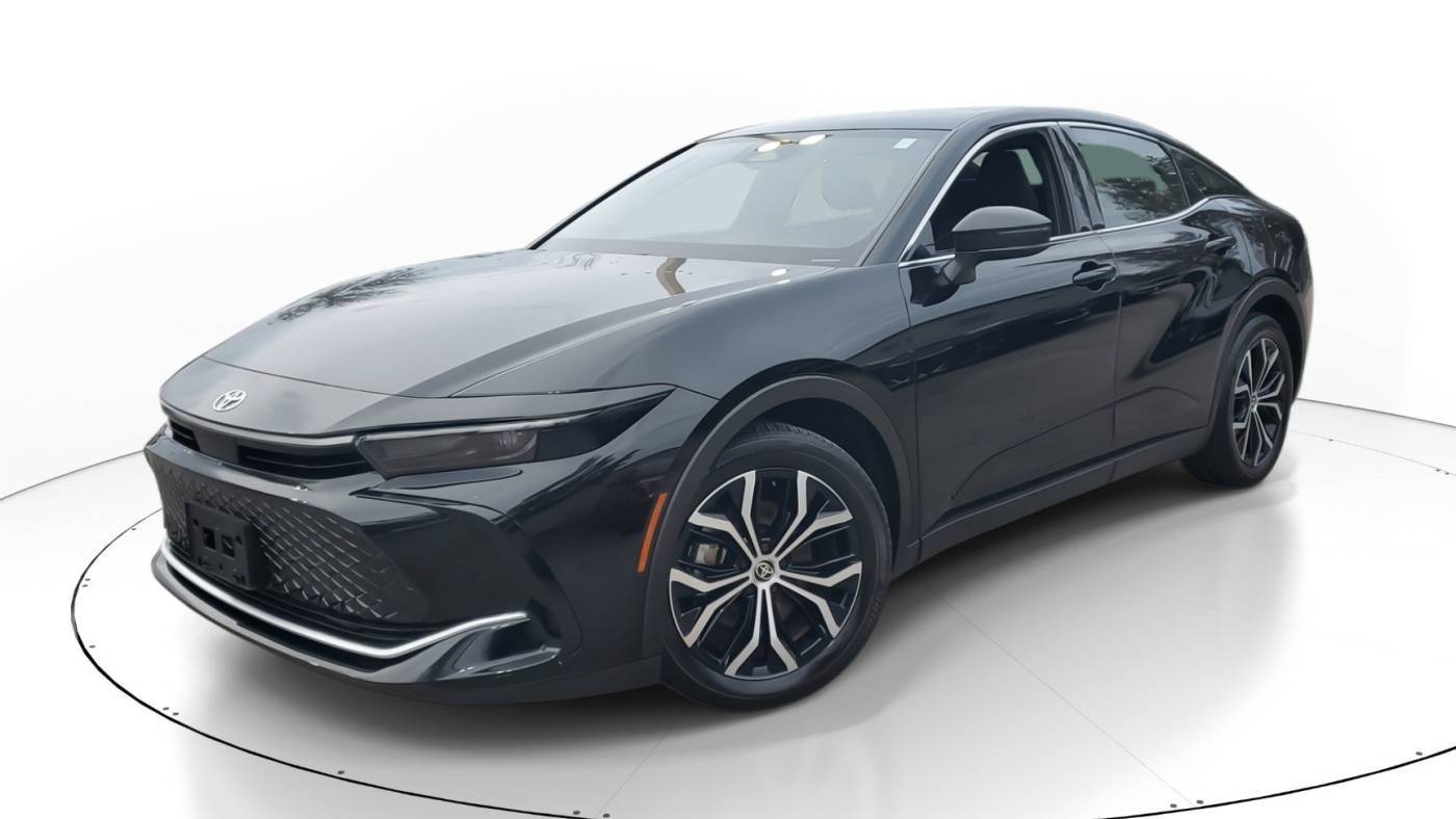 2023 Toyota Crown XLE — Sedan — 27,808 mi — Tampa, FL