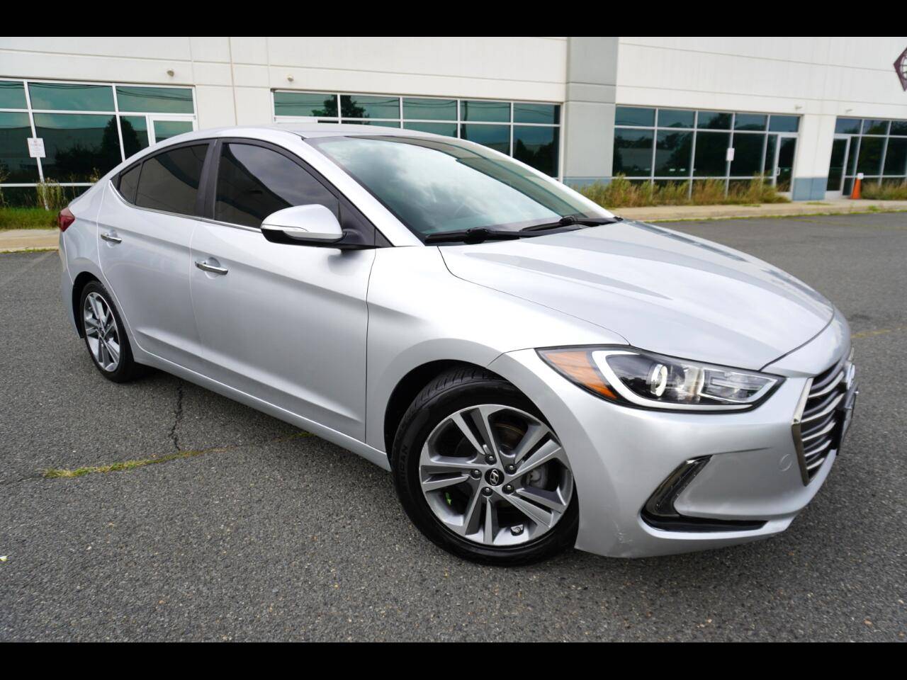2017 Hyundai Elantra Limited — Sedan — 83,333 mi — Chantilly, VA