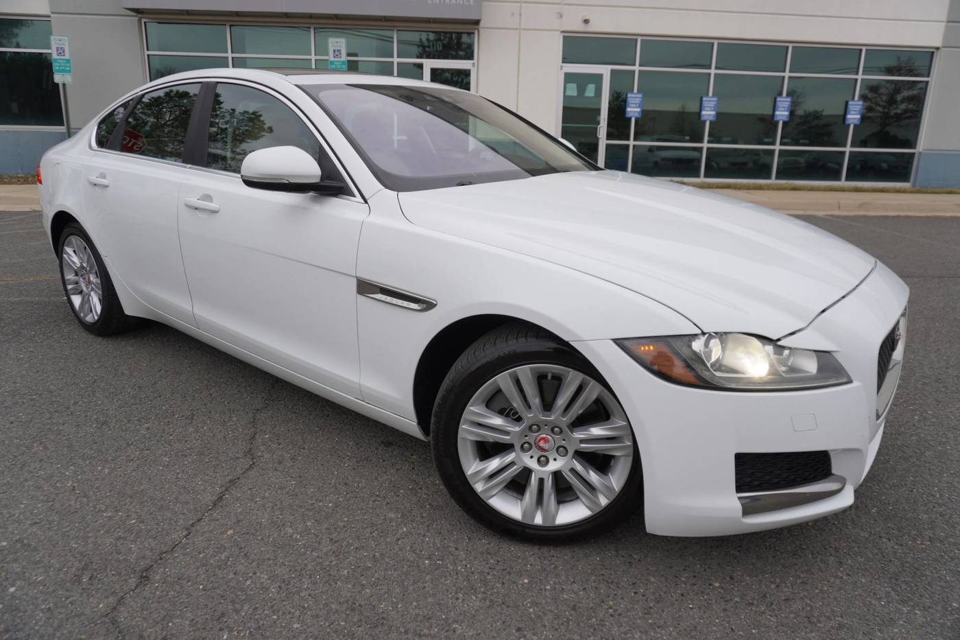 2016 Jaguar XF Premium