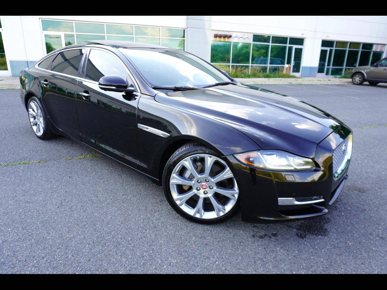 2016 Jaguar XJ Portfolio — Sedan — 85,945 mi — Chantilly, VA