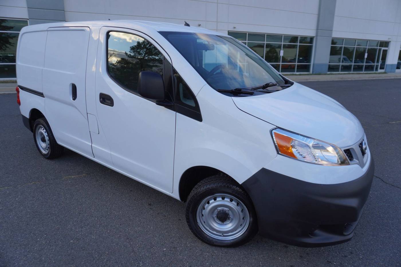 2017 Nissan NV200 Compact Cargo S — Cargo Van — 45,028 mi — Chantilly, VA