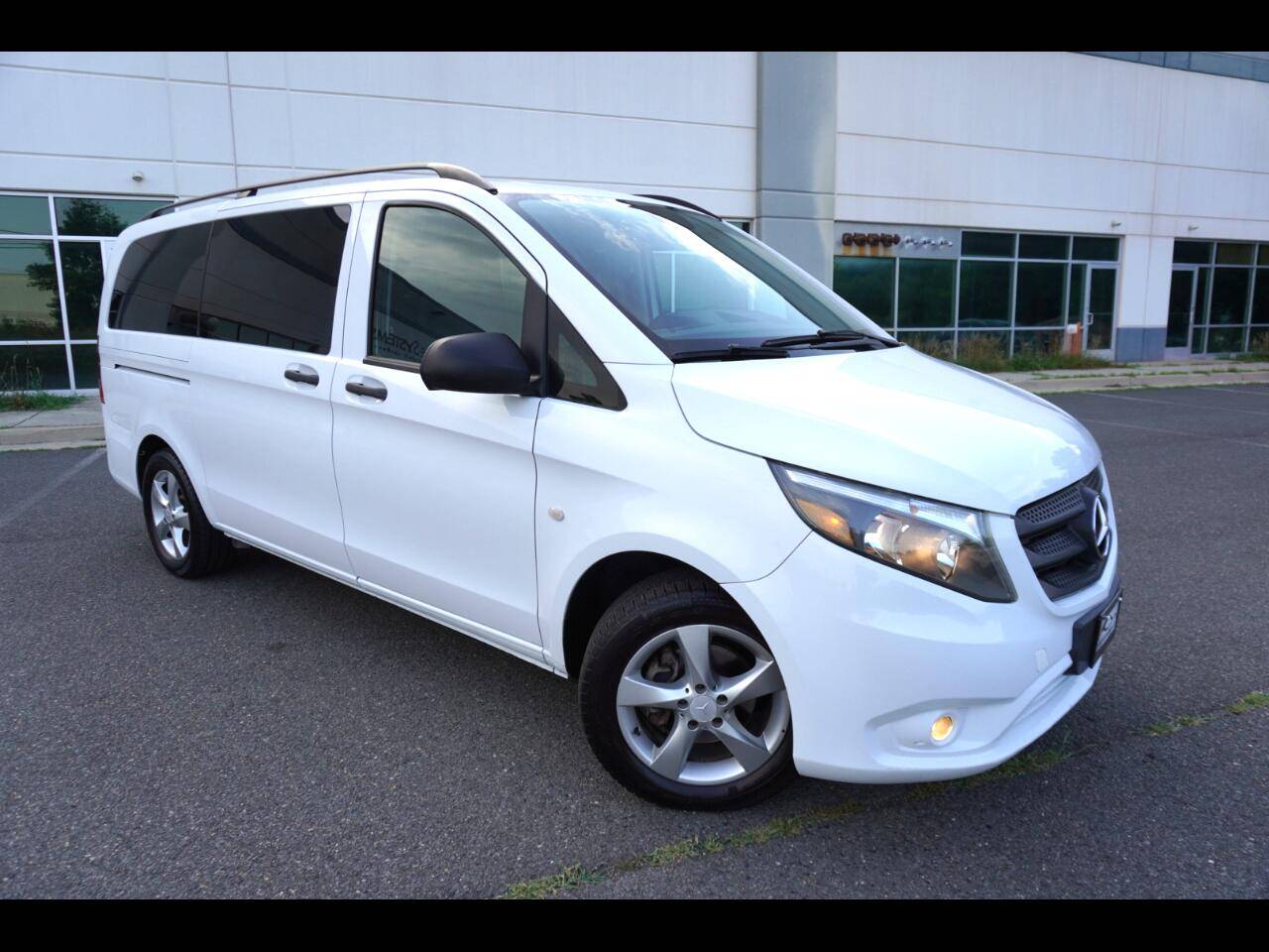 2016 Mercedes-Benz Metris Passenger Van Standard — Passenger Van — 25,233 mi — Chantilly, VA