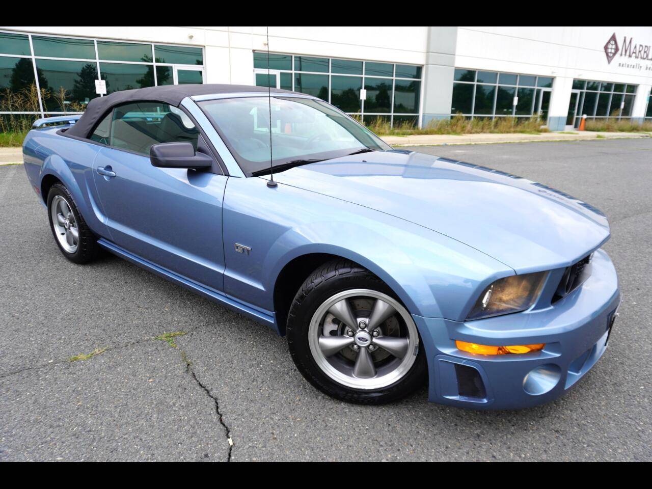 2005 Ford Mustang GT Deluxe — Convertible — 70,301 mi — Chantilly, VA
