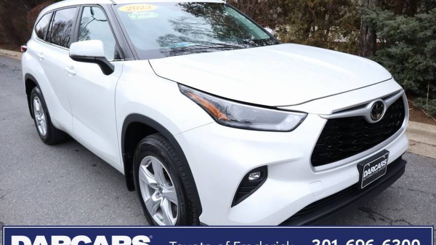 2023 Toyota Highlander LE — SUV — 40,482 mi — Frederick, MD
