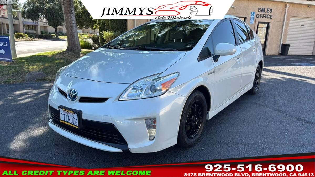 2015 Toyota Prius Three — Hatchback — 126,025 mi — Brentwood, CA