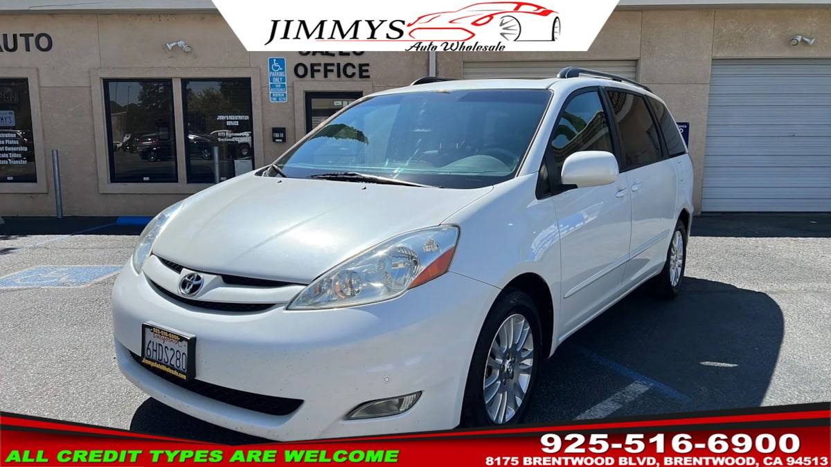 2009 Toyota Sienna XLE — Minivan — 199,324 mi — Brentwood, CA